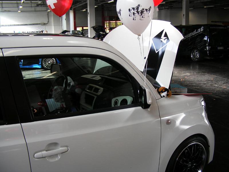 Daihatsu_Rockford_Fosgate10.JPG