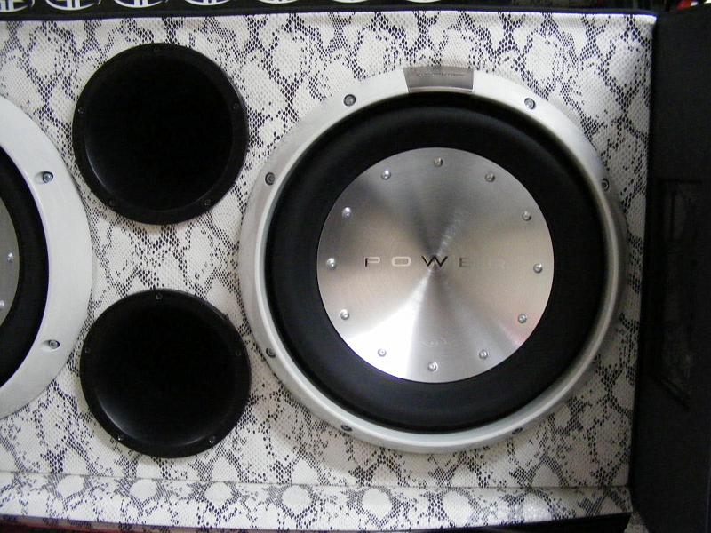 Daihatsu_Rockford_Fosgate12.JPG