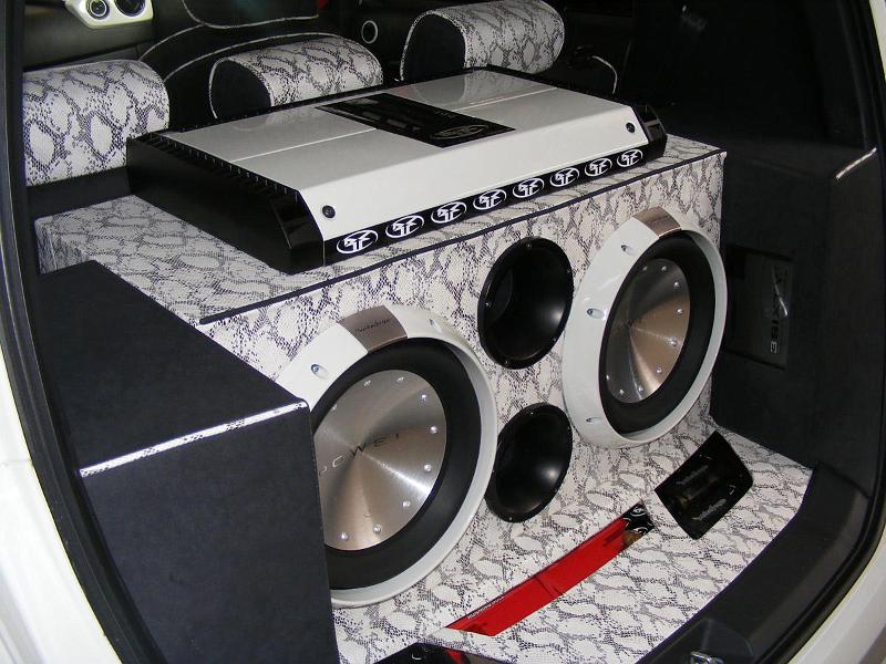 Daihatsu_Rockford_Fosgate19.JPG