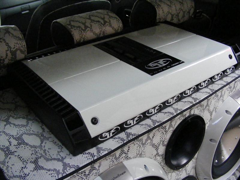 Daihatsu_Rockford_Fosgate20.JPG