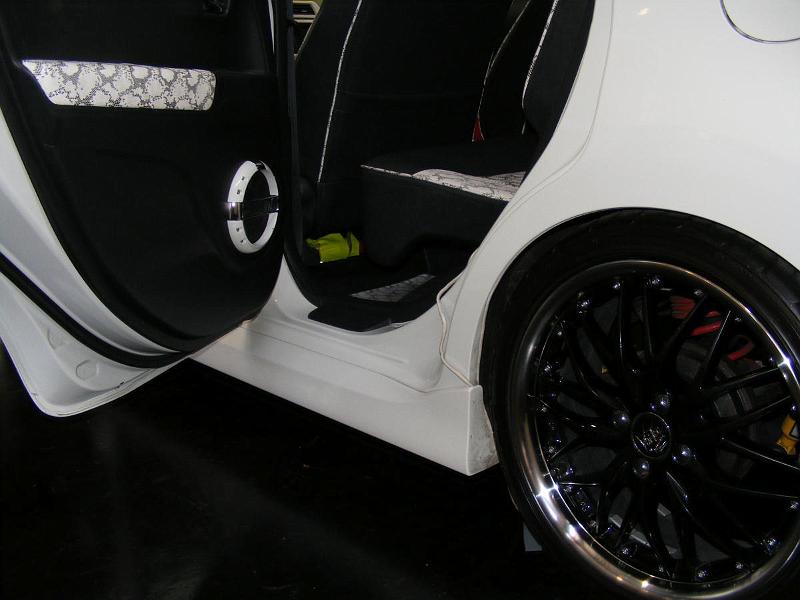 Daihatsu_Rockford_Fosgate29.JPG