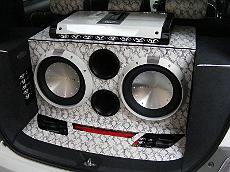 Daihatsu_Rockford_Fosgate11