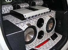 Daihatsu_Rockford_Fosgate19