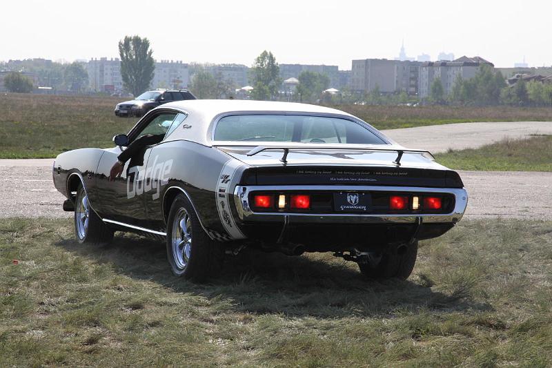 Charger_009.JPG